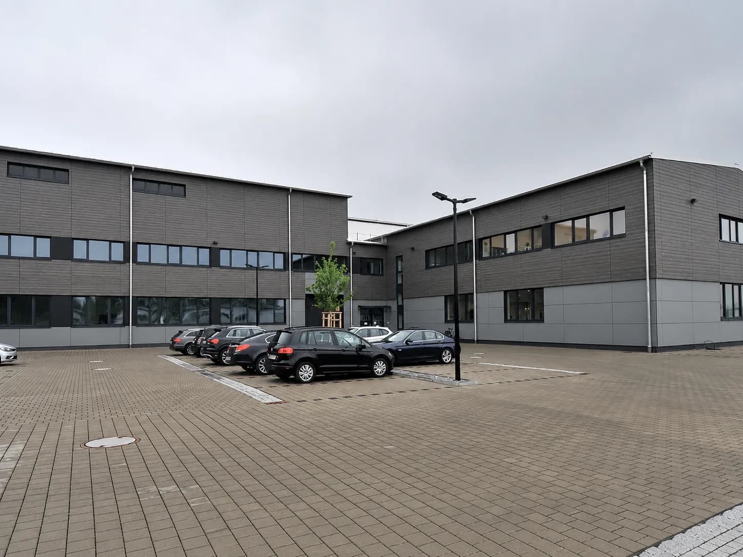 Fliegerhalle - Bild 3